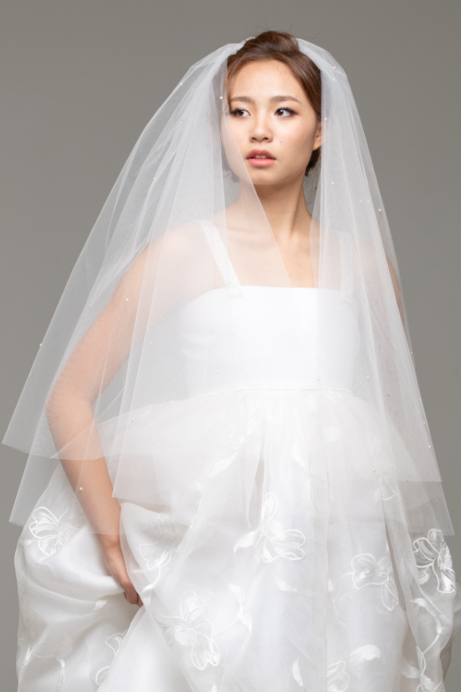 Veil with Pearl Accents