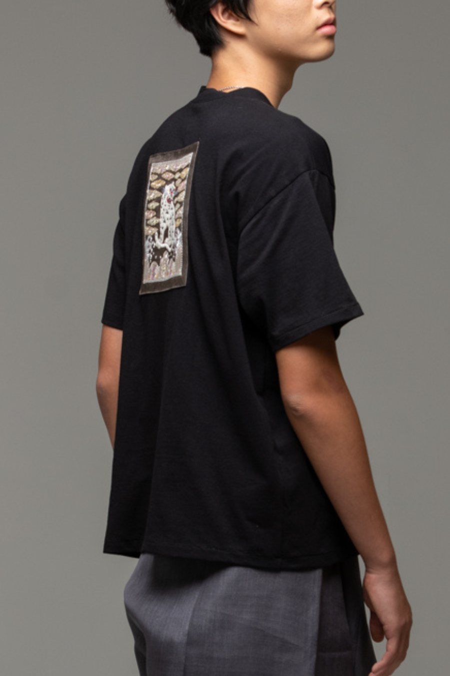 Chasu T-shirt (Black)