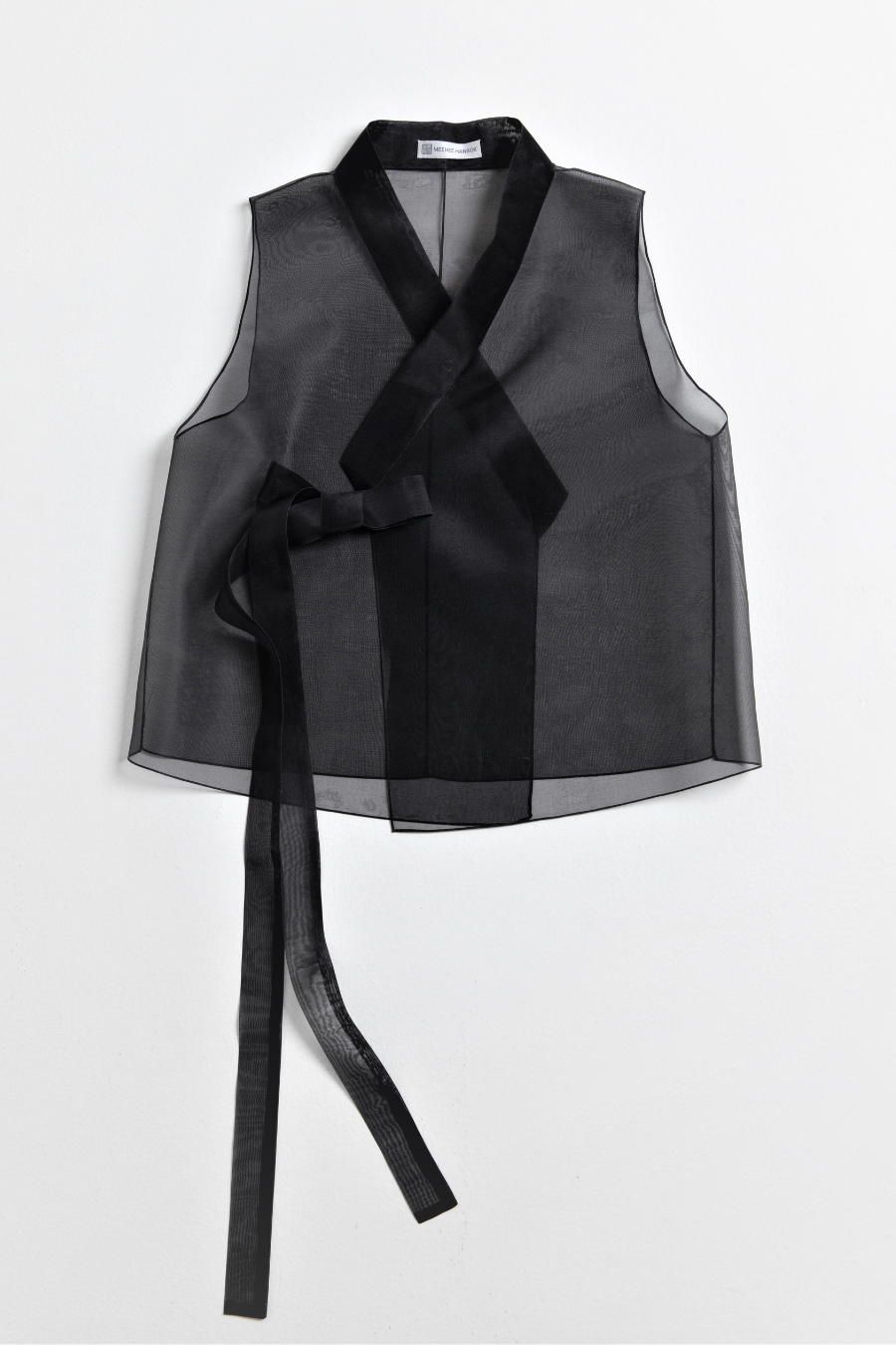 Sleeveless Black Jeogori