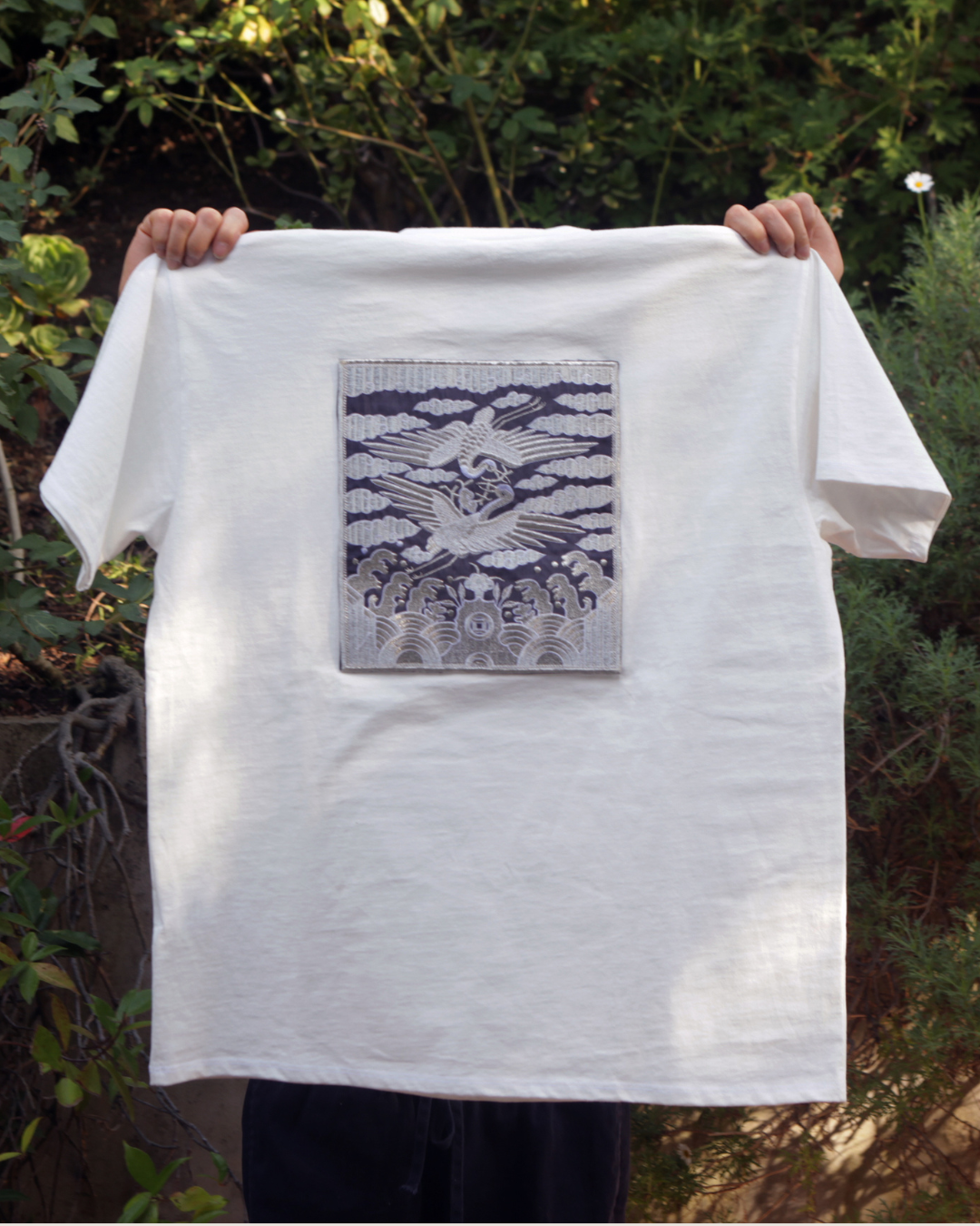 Crane T-shirt (black or white)