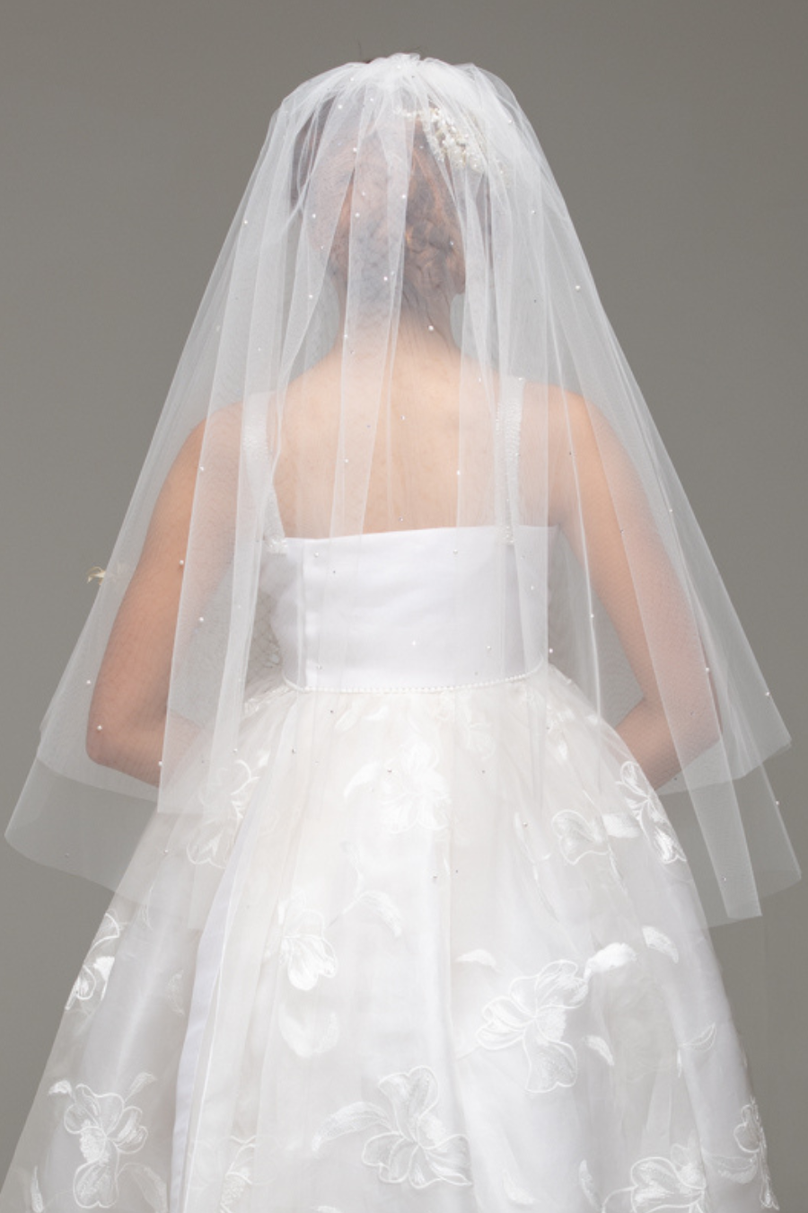 Veil with Pearl Accents
